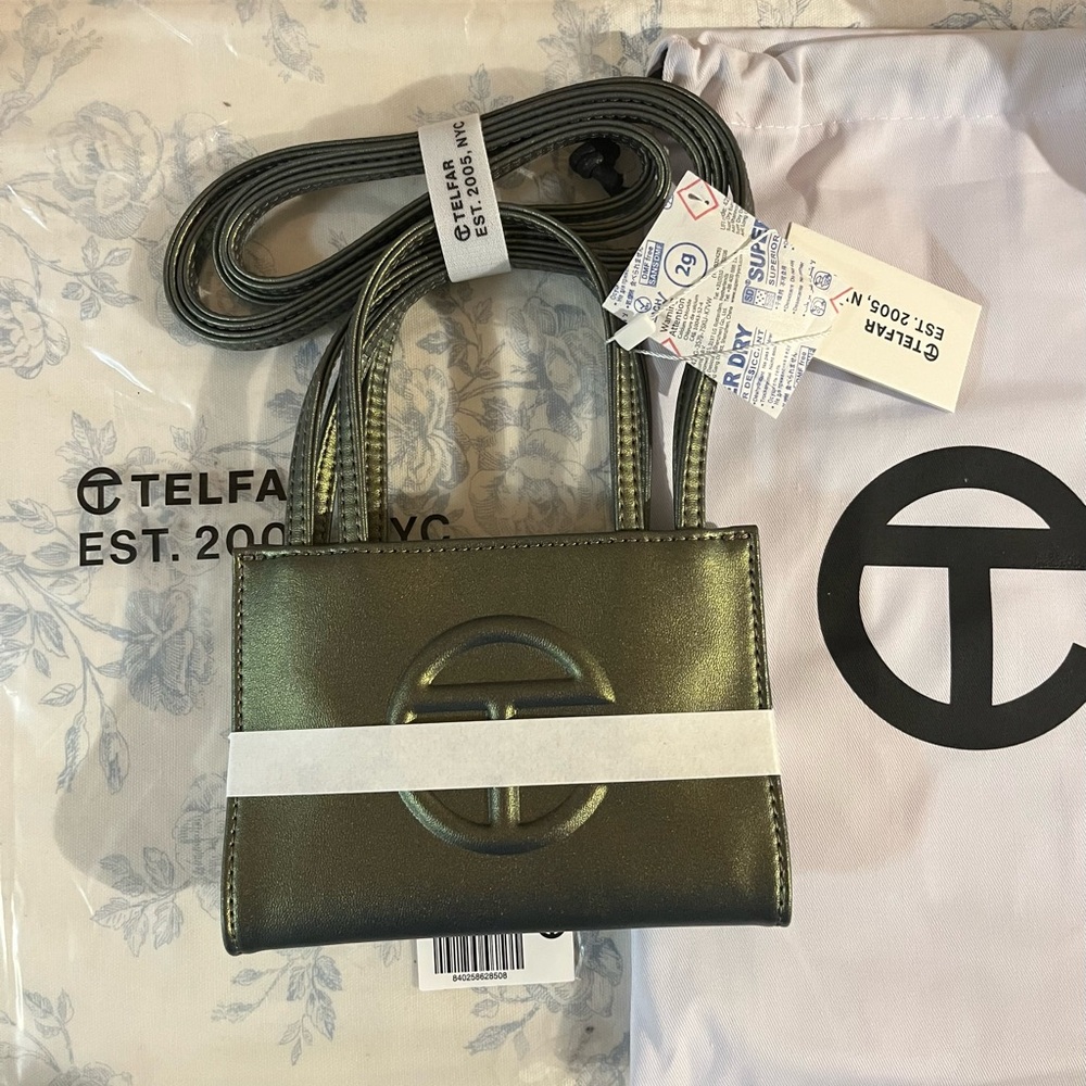 Authentic Telfar Small Shopping
Bag Acid